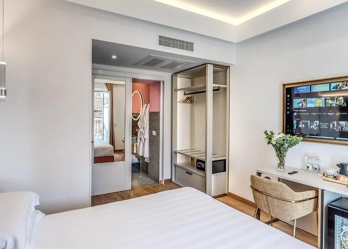 Relais Trevi 95 Boutique (adults Only) Отель Рим