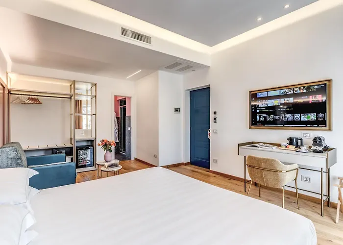 Отель Relais Trevi 95 Boutique (adults Only) Рим