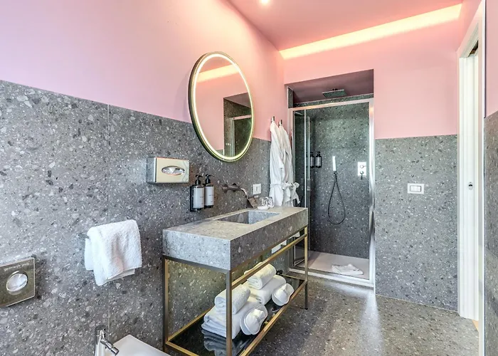 Отель Relais Trevi 95 Boutique (adults Only)