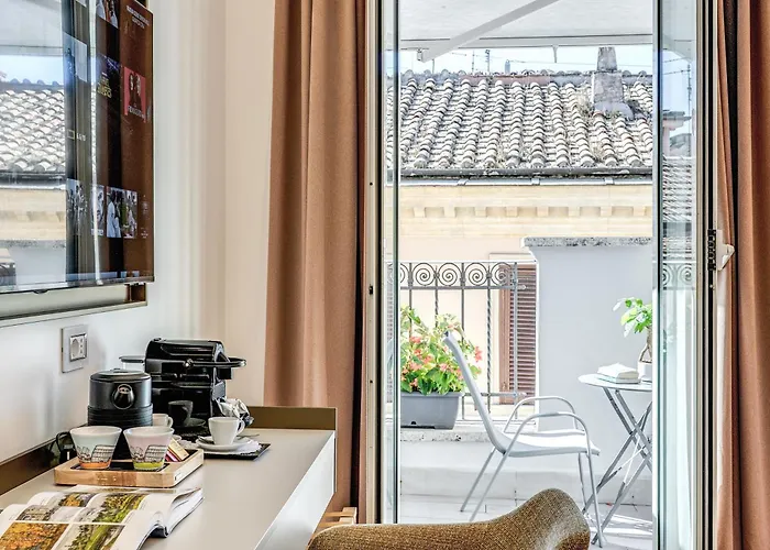 Relais Trevi 95 Boutique (adults Only) Отель 4*