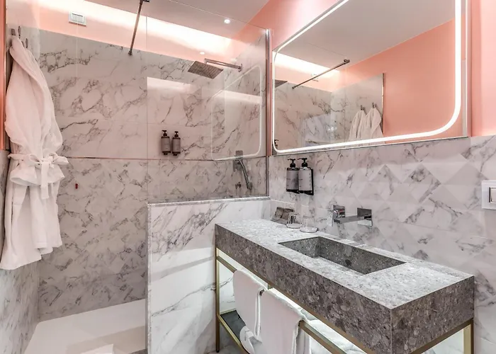 Отель Relais Trevi 95 Boutique (adults Only) Рим