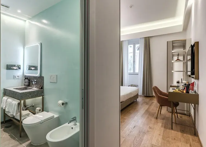 Relais Trevi 95 Boutique (adults Only) Отель 4*