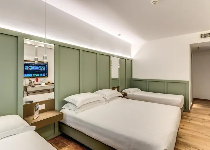 Отель Relais Trevi 95 Boutique (adults Only)