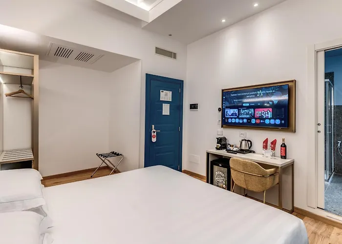 Relais Trevi 95 Boutique (adults Only) Отель Рим